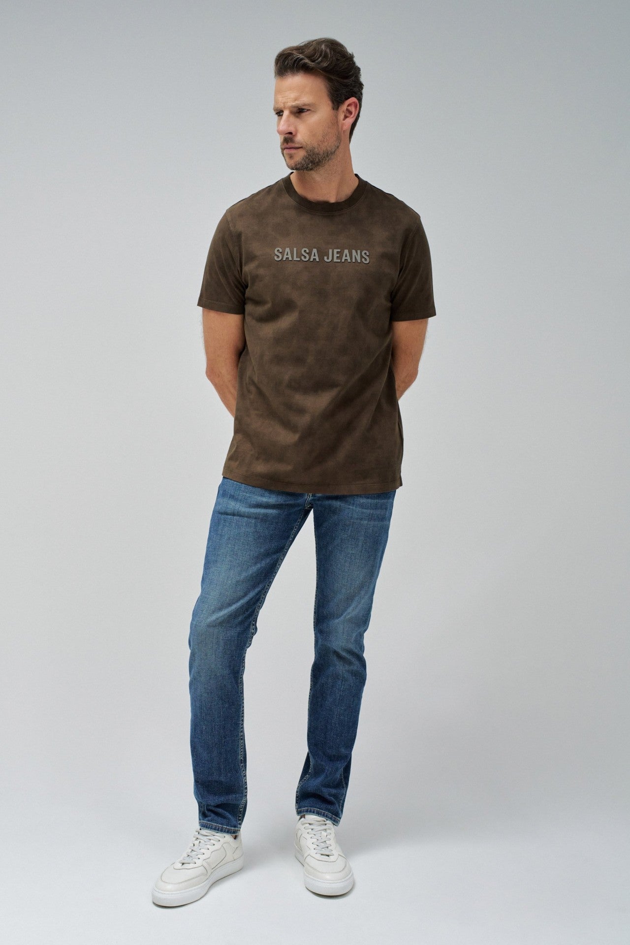 T-SHIRT COUPE SLIM 21009527530