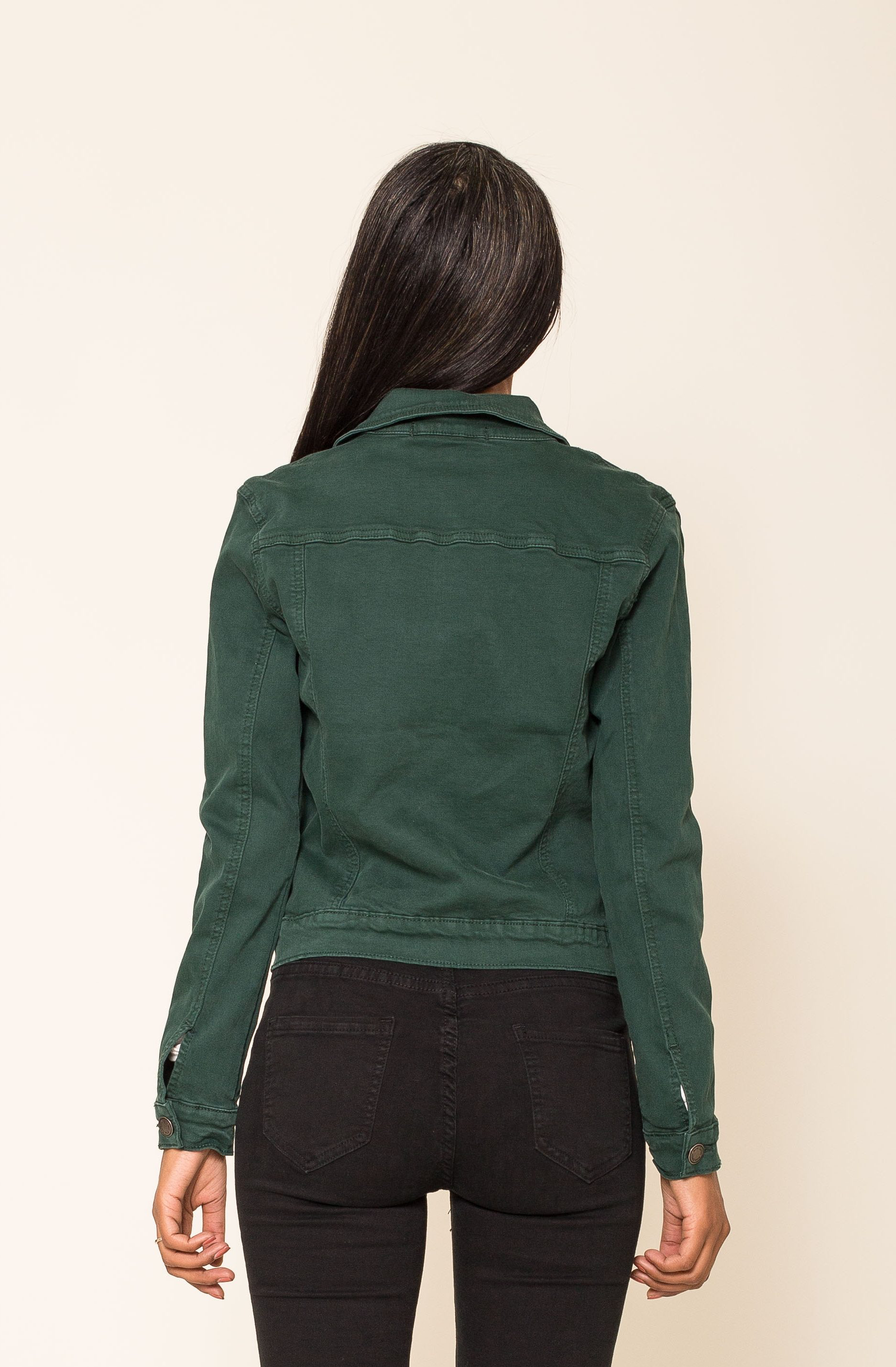 VESTE EN JEAN DE COULEUR VERT SAPIN