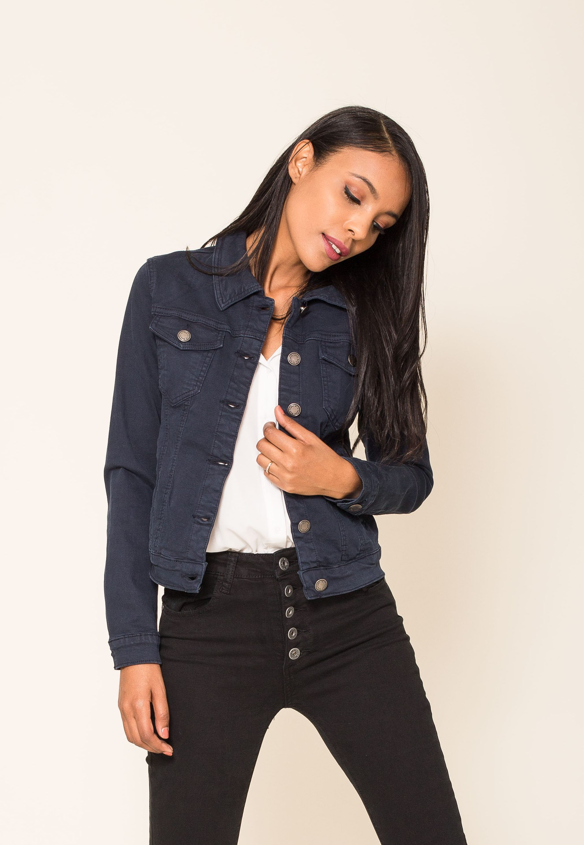 VESTE EN JEAN DE COULEUR MARINE