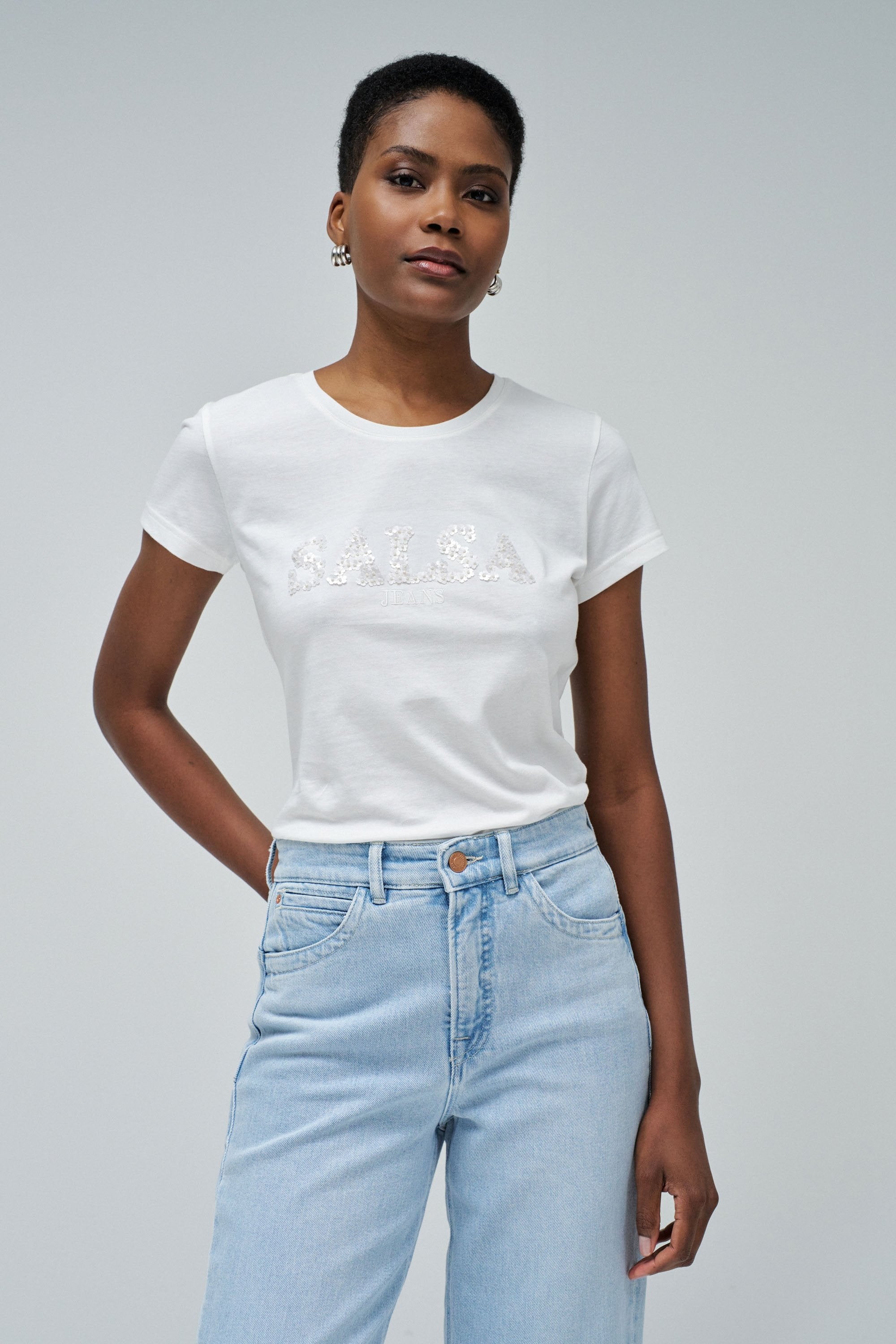 T-SHIRT AVEC BRANDING 21009463011